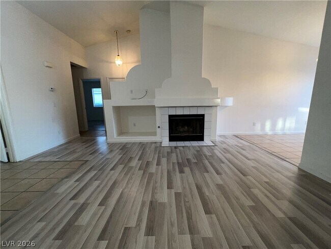 Building Photo - 1708 Eagle Peak Way