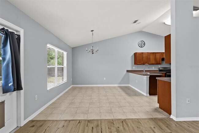 Building Photo - 11366 Riddle Dr