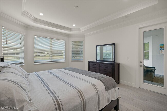 Building Photo - 8880 Redonda Dr