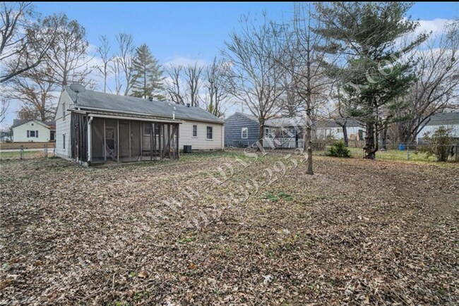 Building Photo - Cute 3 Bed 1 Bath Ranch Home in Raytown - ...