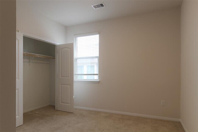 Building Photo - 182 Eagle Mountain Trl1