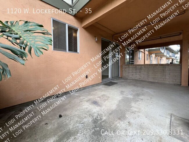 Building Photo - 1120 W Lockeford St