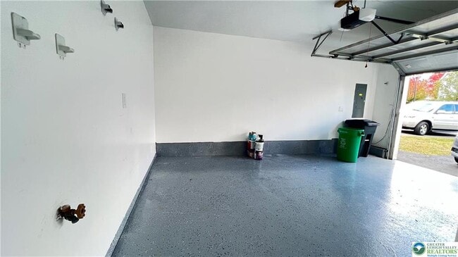 Building Photo - 705 Blue Heron Dr