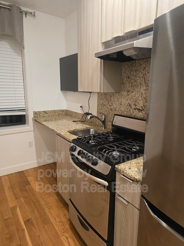 Building Photo - 21 Fifth Street