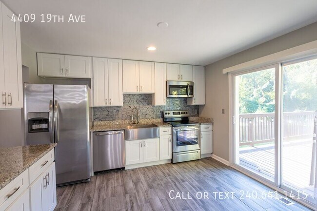 Building Photo - 4409 19th Ave