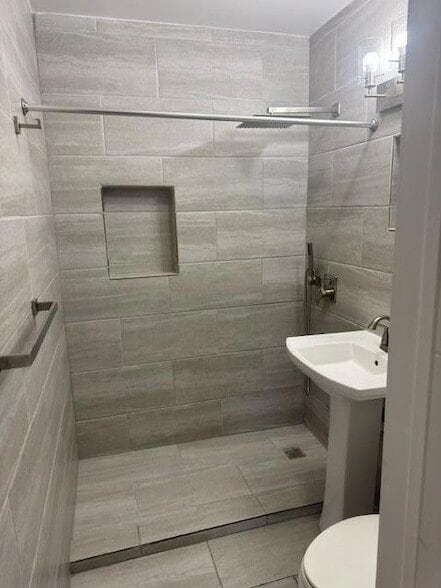 Building Photo - 1709 N J St