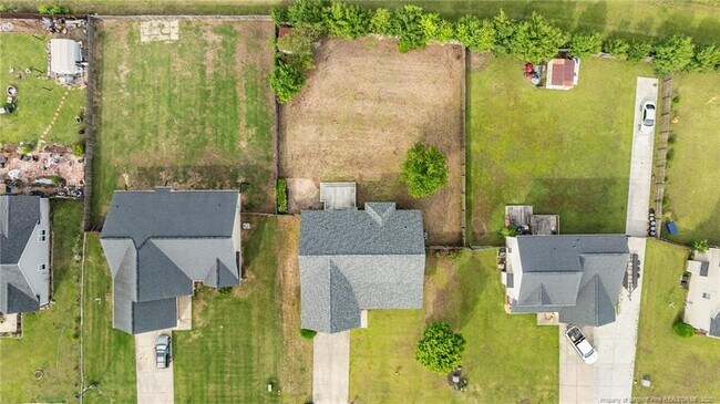 Building Photo - 1323 Shoshone Pl