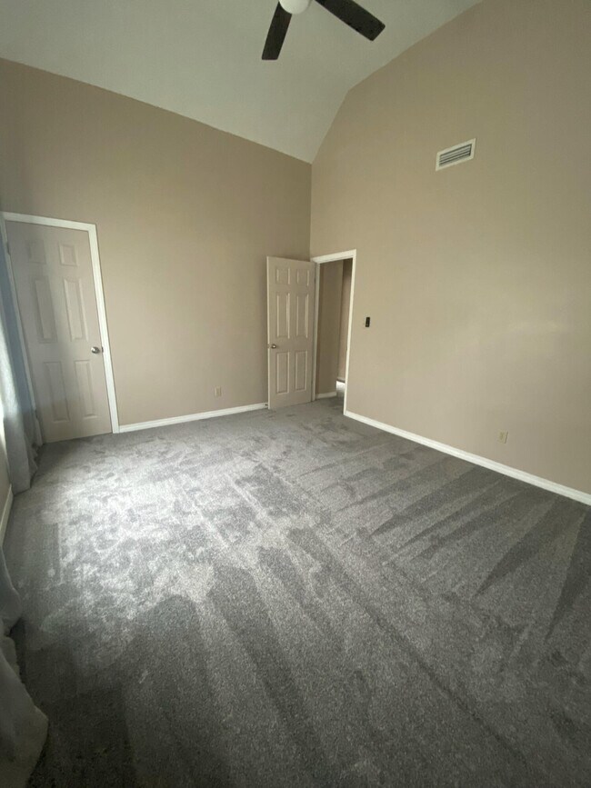 Building Photo - 2521 Georgetown Ln
