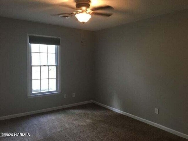 Building Photo - Welcome to Village Cedars!