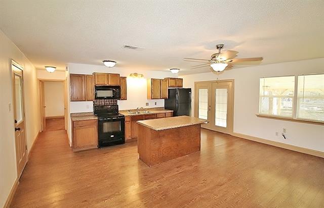 Building Photo - 112 Trailwood Rd