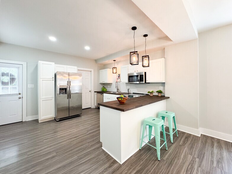 Building Photo - 4715 Wilmer Ct