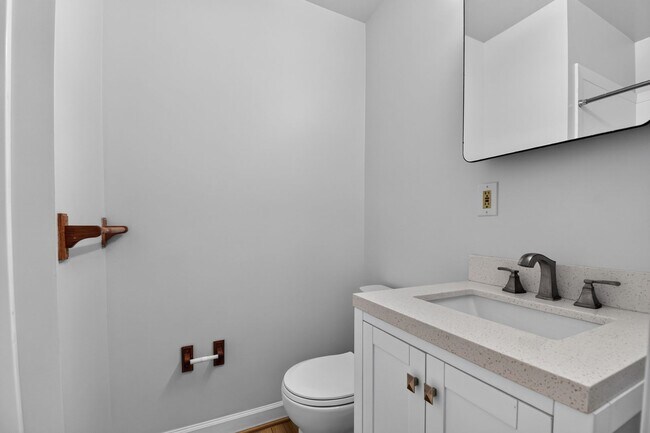 Building Photo - 5560 E Boniwood Turn