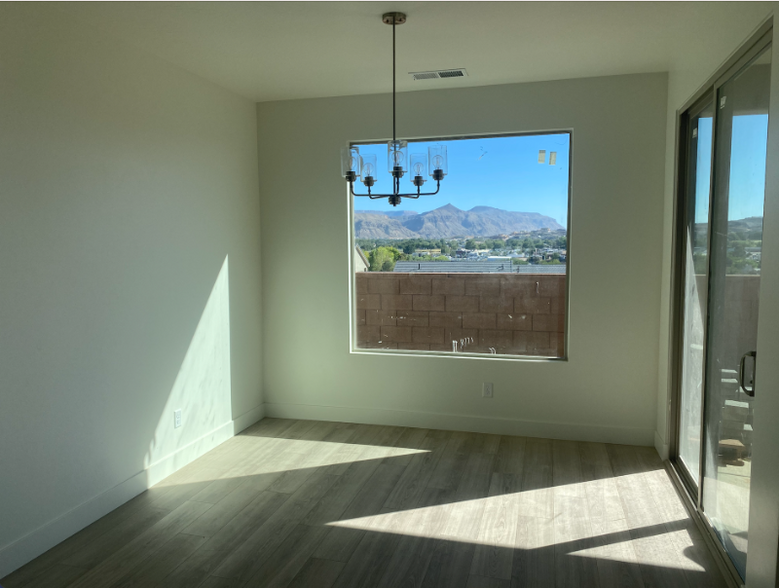 Building Photo - 1555 W 470 N
