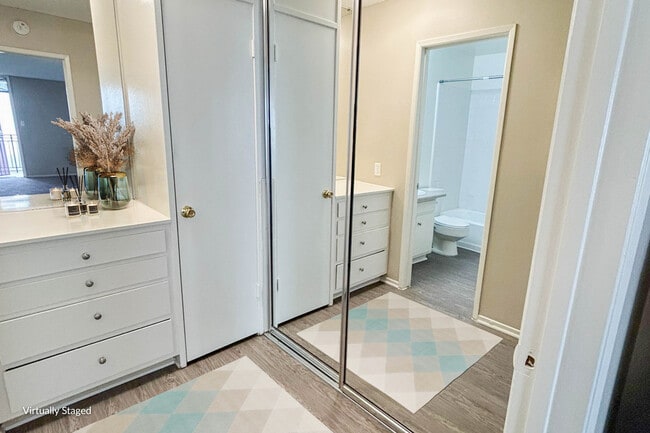 Studio - Closet & Private Vanity - Kerrwood Manor