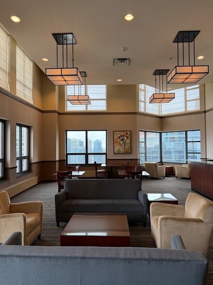 Building Photo - 401 E Ontario St