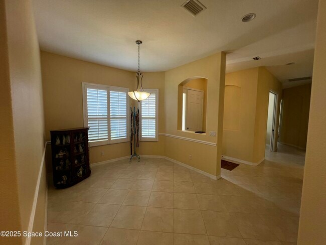 Building Photo - 3893 Carambola Cir