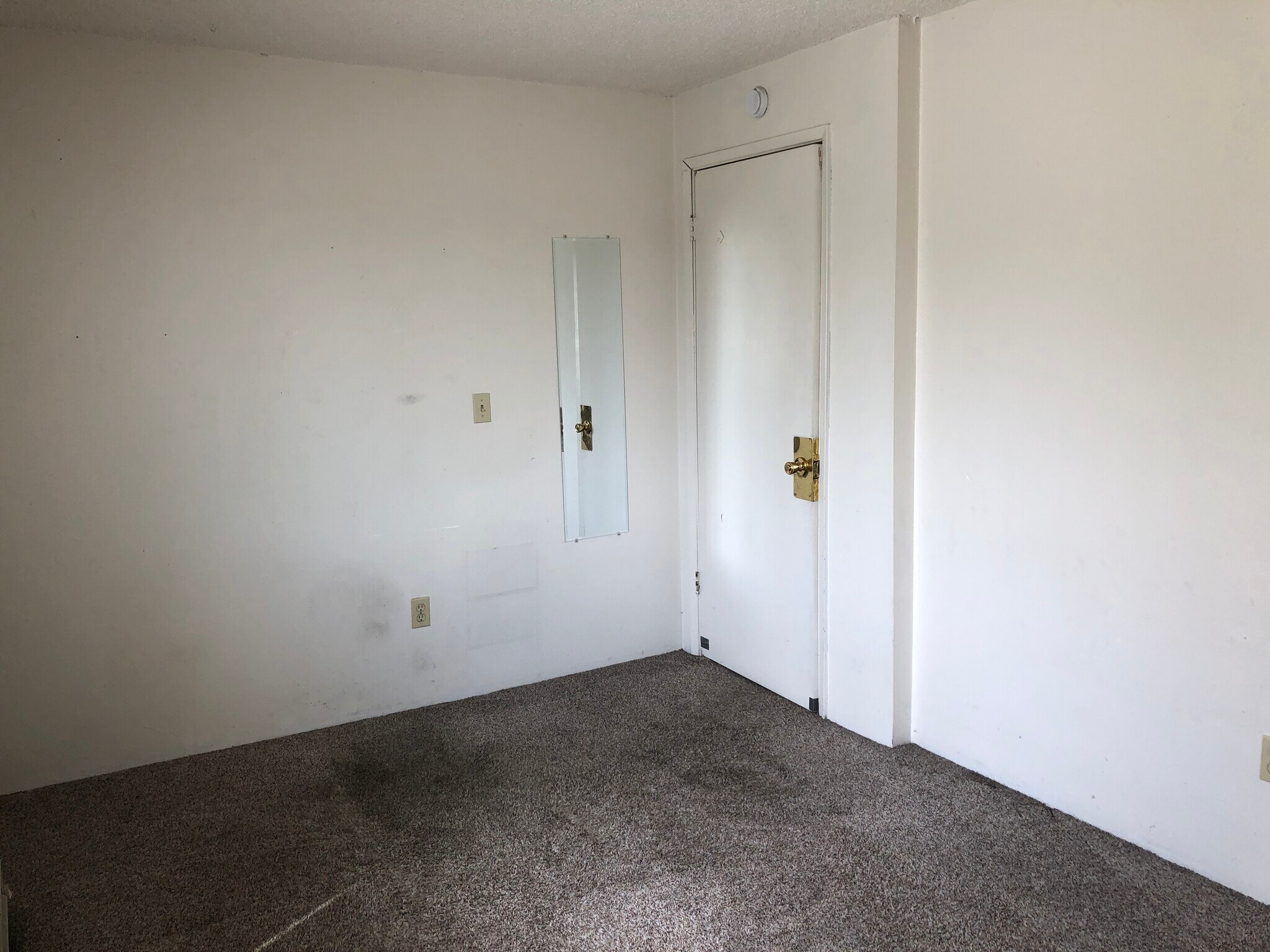 Building Photo - 500 NE Maiden Ln