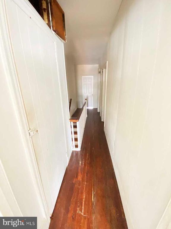 Building Photo - 534 E Indiana Ave