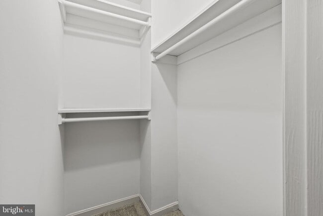 Building Photo - 2506 Fairfax Dr