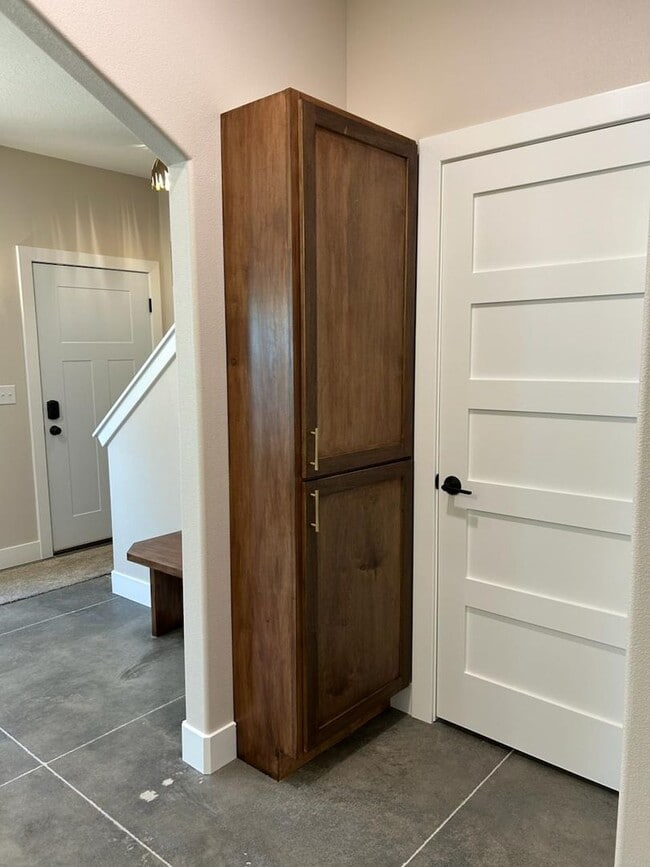 Building Photo - 940 M St SW