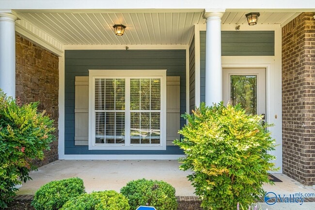 Building Photo - 111 Golden Rod Ln