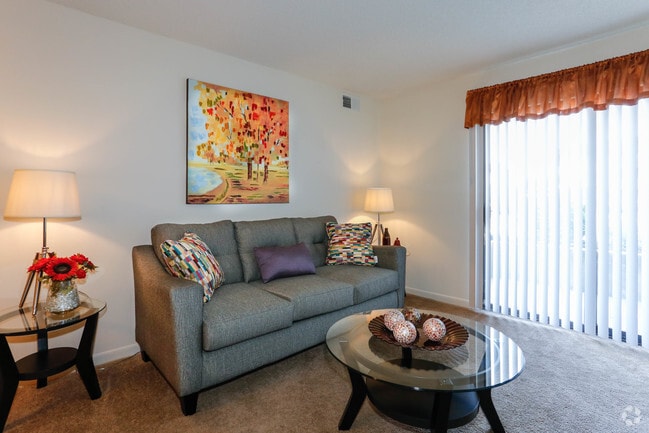 Model - 2 Bed/ 1 Bath - Living Space - Tall Timber Apartments