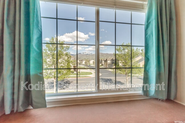 Building Photo - 548 Walton Dr