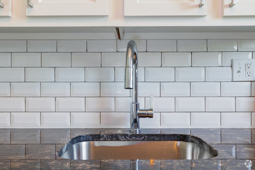 Carrollton Village Apartments 4216 Carrollton Dr Bridgeton MO 63044 Apartment Finder