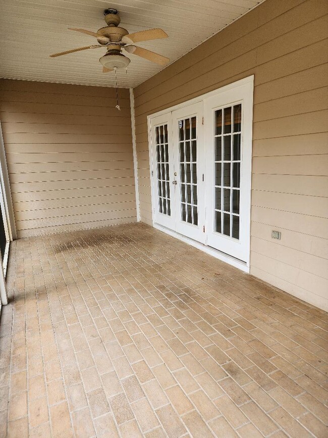 Building Photo - 263 Diamond Cove