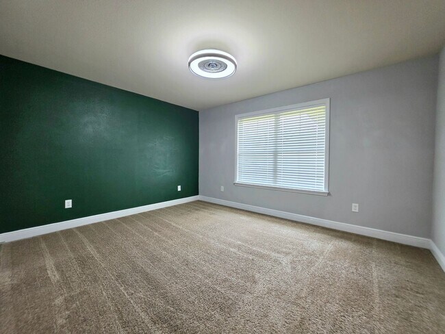 Building Photo - 14645 Birkdale Dr
