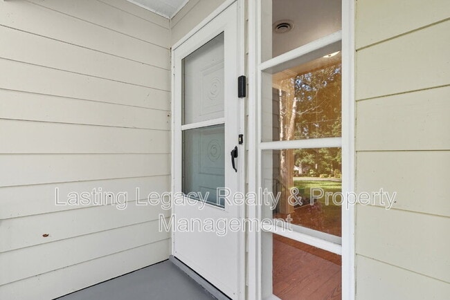 Building Photo - 4850 Ellen Ave