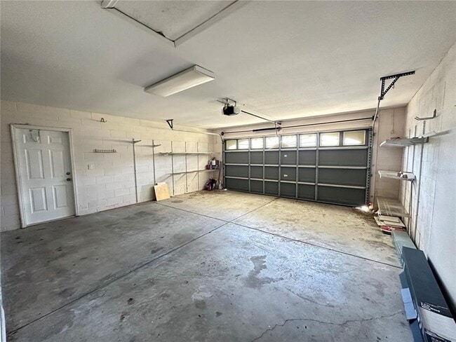 Building Photo - 5261 SE 15th Ave