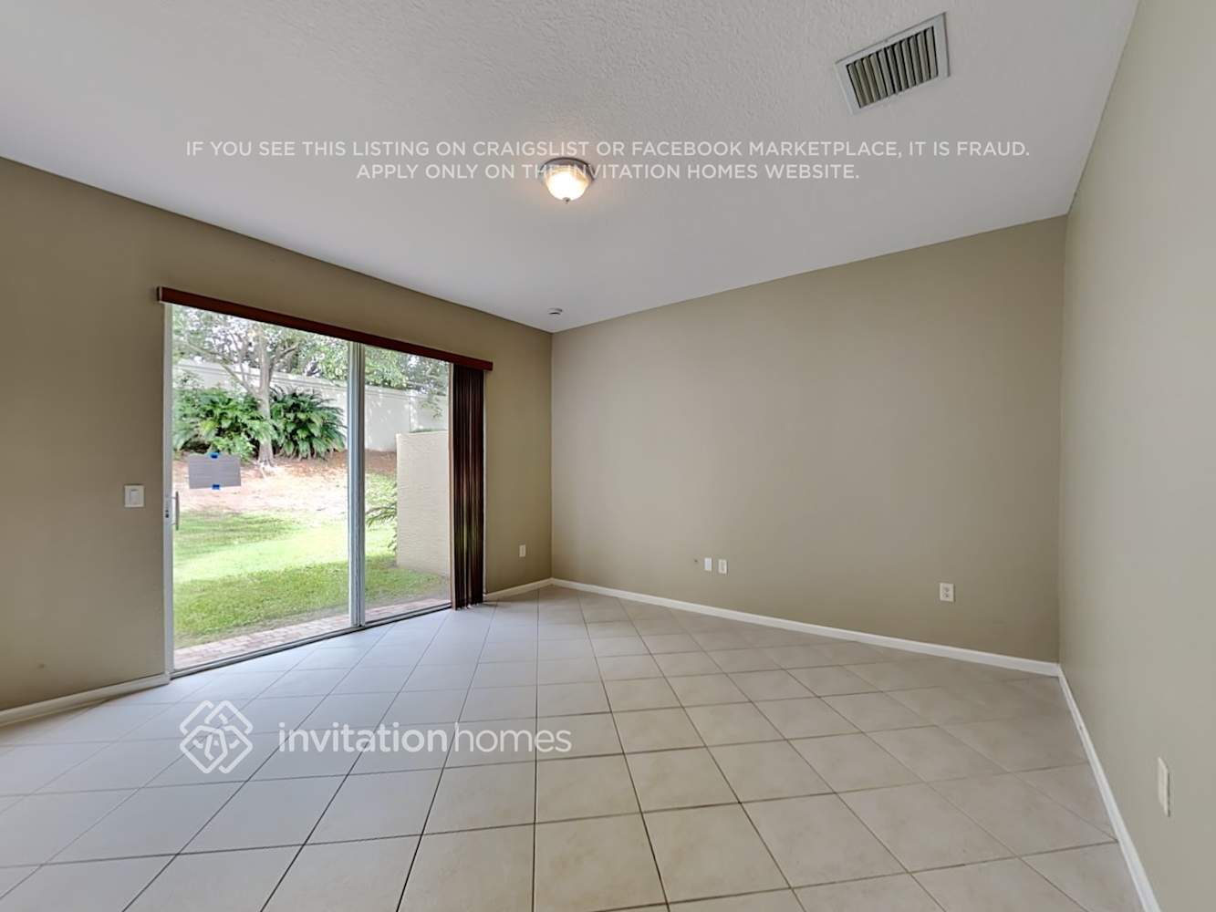 Building Photo - 10441 Yarrow Dr