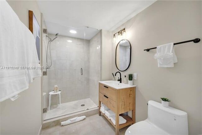 Building Photo - 6365 Collins Ave