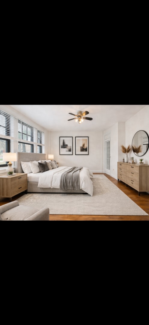 Building Photo - 5616 Pershing Ave