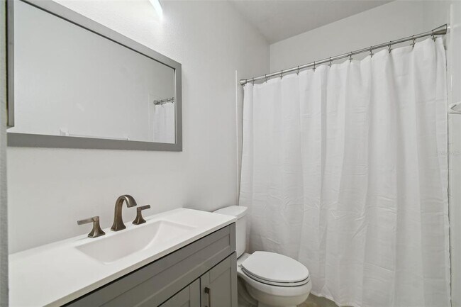 Building Photo - 3183 Bayshore Oaks Dr