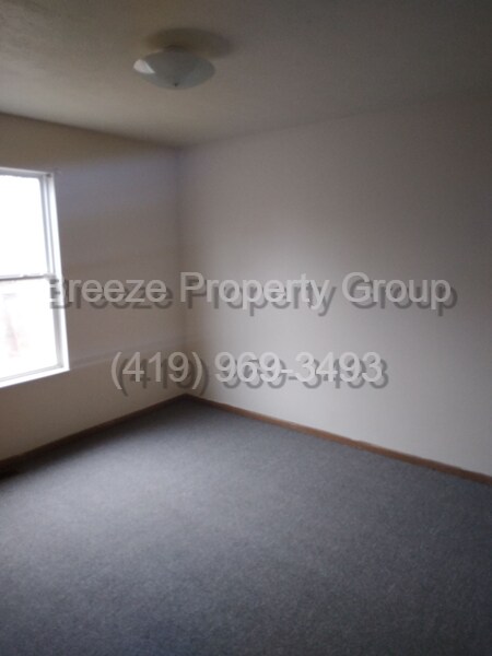 Building Photo - 132 S Forest Ave
