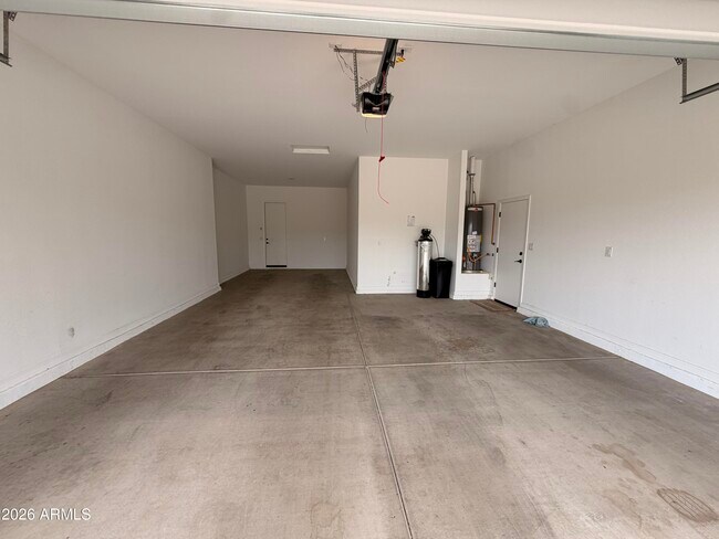 Building Photo - 5151 N 181st Dr