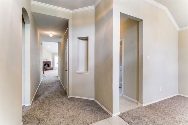 Building Photo - 3914 Randall Ln
