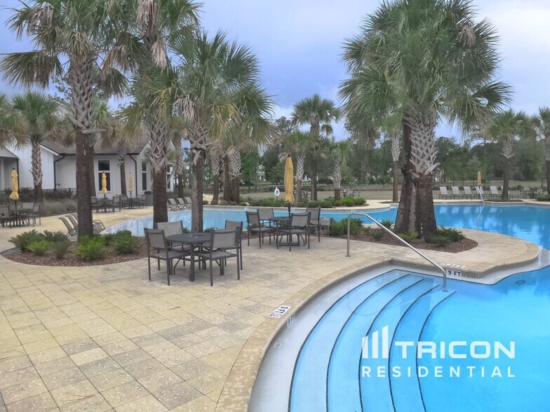 Building Photo - 164 Bloomfield Wy