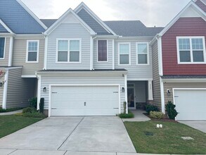 Building Photo - Spacious 3 bedroom townhome in Brier Creek