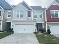 Building Photo - Spacious 3 bedroom townhome in Brier Creek