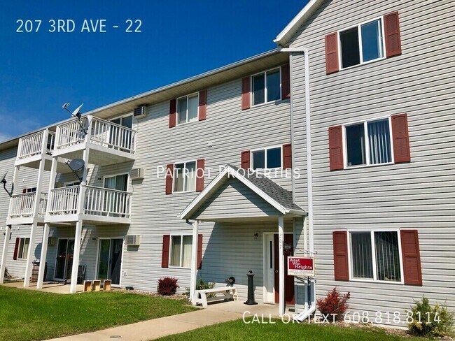 Primary Photo - 207 3rd Ave