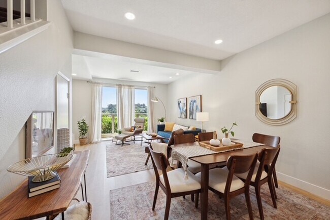 Building Photo - Stylish Laguna Niguel View Condo in Resort-Style Beach Community