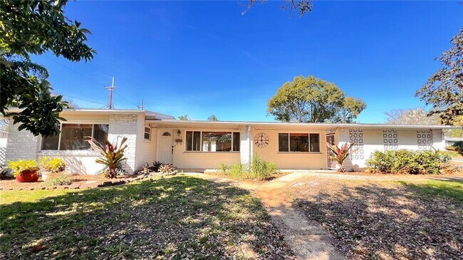 Building Photo - 1516 Dove Dr