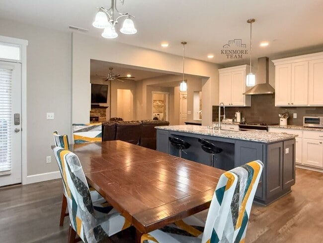 Building Photo - 6579 W 33rd Pl