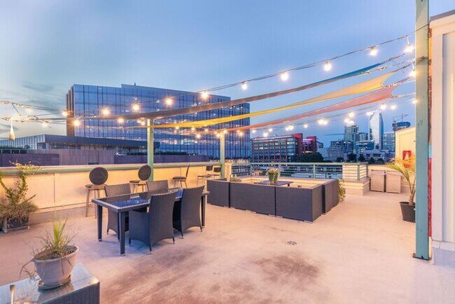 Building Photo - 115 E Park Avenue UNIT 419