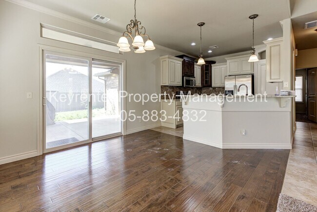 Building Photo - * * * $250 Move-in Special * * * Charming 3-Bedroom / 2-Bathroom Home! * * * $250 Move-in Special...