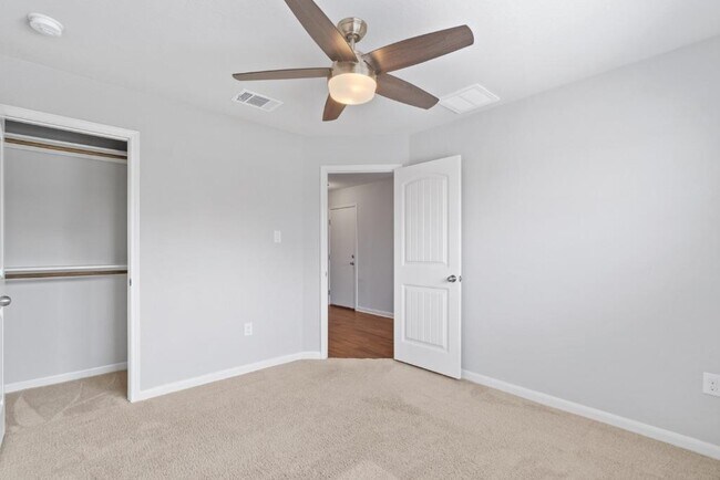 Building Photo - 2521 McCrae