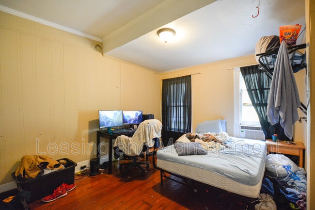 Building Photo - 25 George St